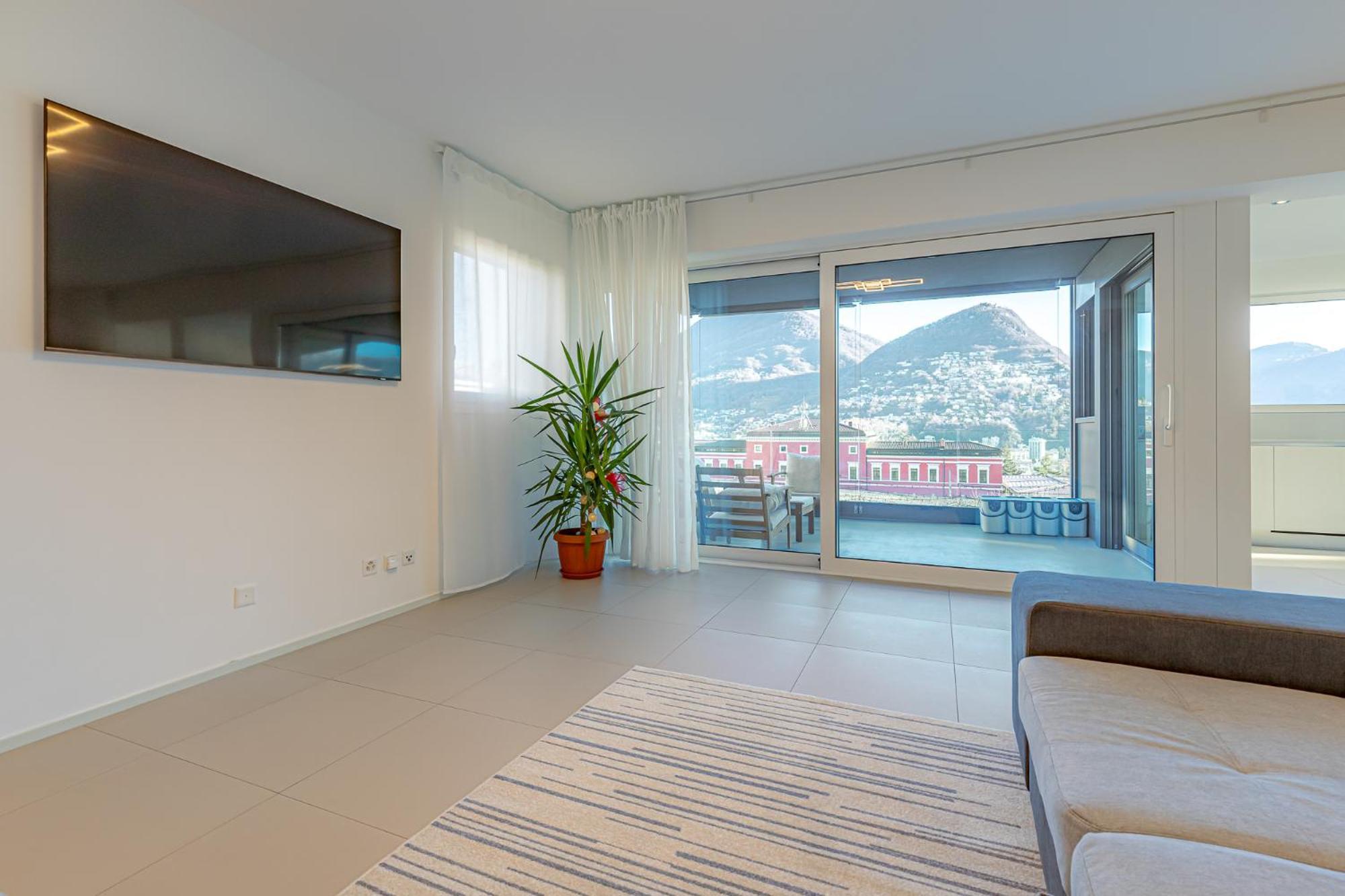 Imperial Of Lugano 3 With A Lake View Behind The Station And 10 Min From The Lake Of 盧加諾 外观 照片